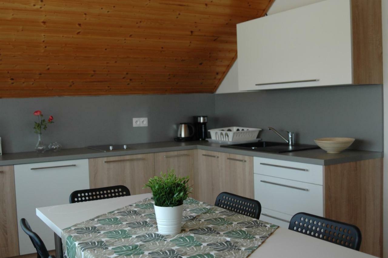 Apartman Timea Apartment Dunajska Streda Bagian luar foto